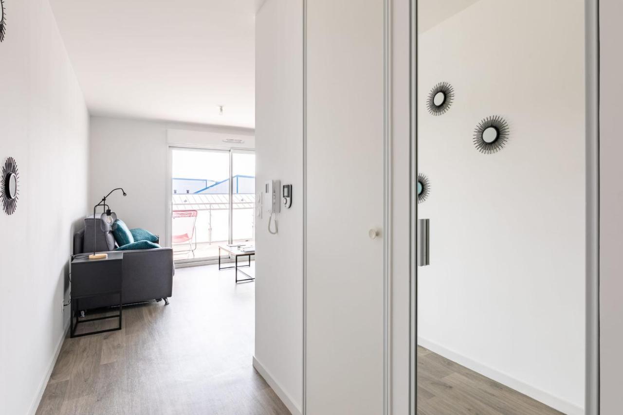 L'Ecume - Studio Moderne Avec Grand Balcon Et Place De Parking Dinard Exterior foto